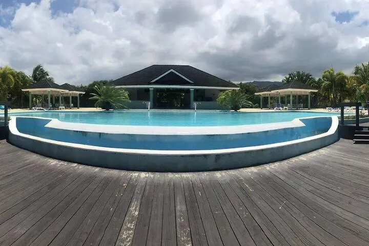 Royalty Villas Saint Annʼs Bay