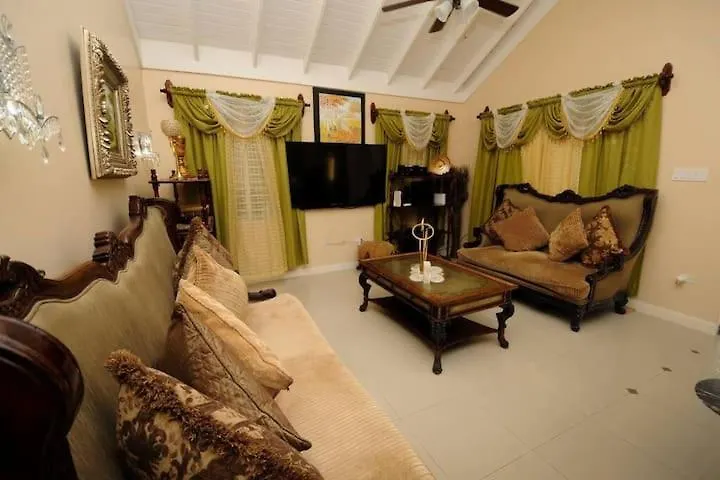 Royalty Villas Saint Annʼs Bay