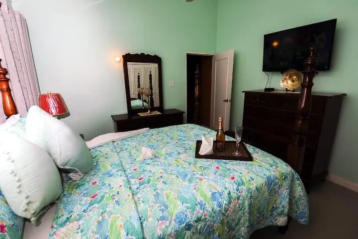 Royalty Villas Saint Annʼs Bay Jamajka